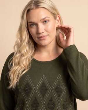 23